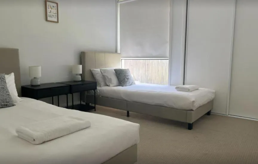 Holiday home Expansive 4-Beds & 2 Baths House Villa Andergrove